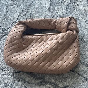 COPY- Elegant Tan Woven Handbag